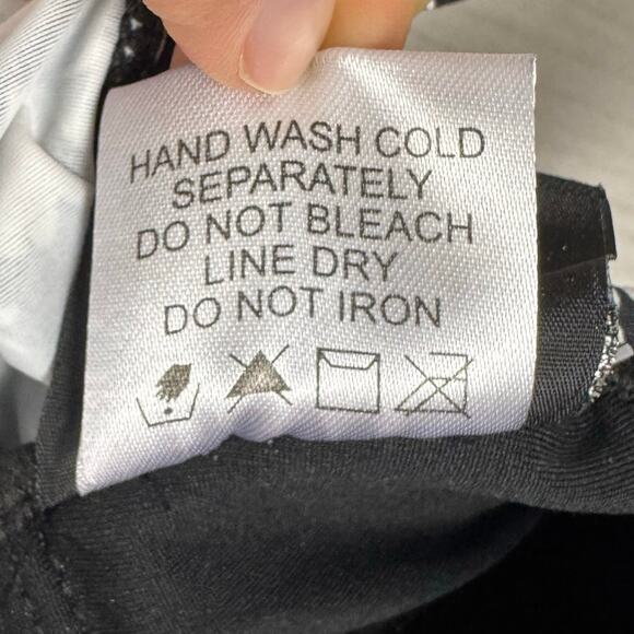 A.C.T White & Black Floral Print Mesh Overlay 1-Piece Swimsuit Size 12 - Picture 10 of 10